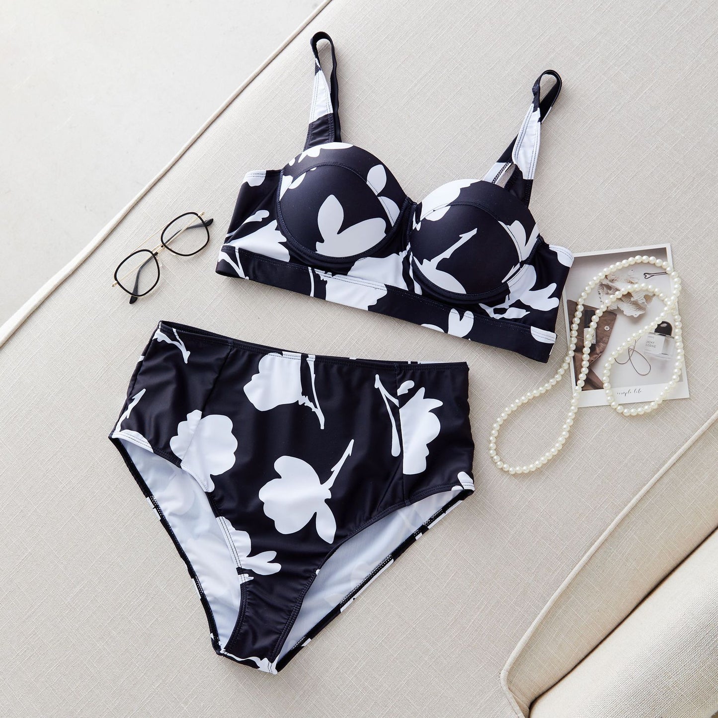 Plus size two piece bikini Black and White